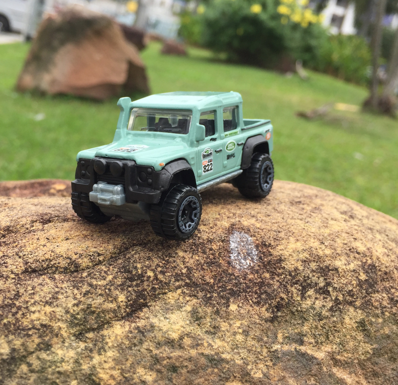 Illustration for article titled ‘15 Land Rover Defender Double Cab by Hot Wheels